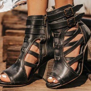 Freebird by Steven/Style: Tiara/Size 9/ Black